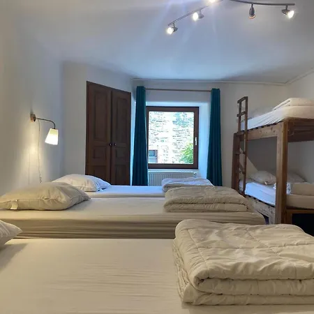 Modern Group In Bra Lierneux