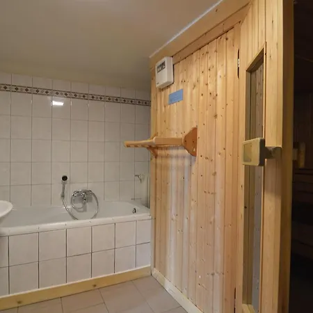 Holiday home Modern With Bubble Bath And Sauna In Bra *