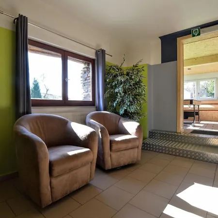 Holiday home Modern With Bubble Bath And Sauna In Bra *